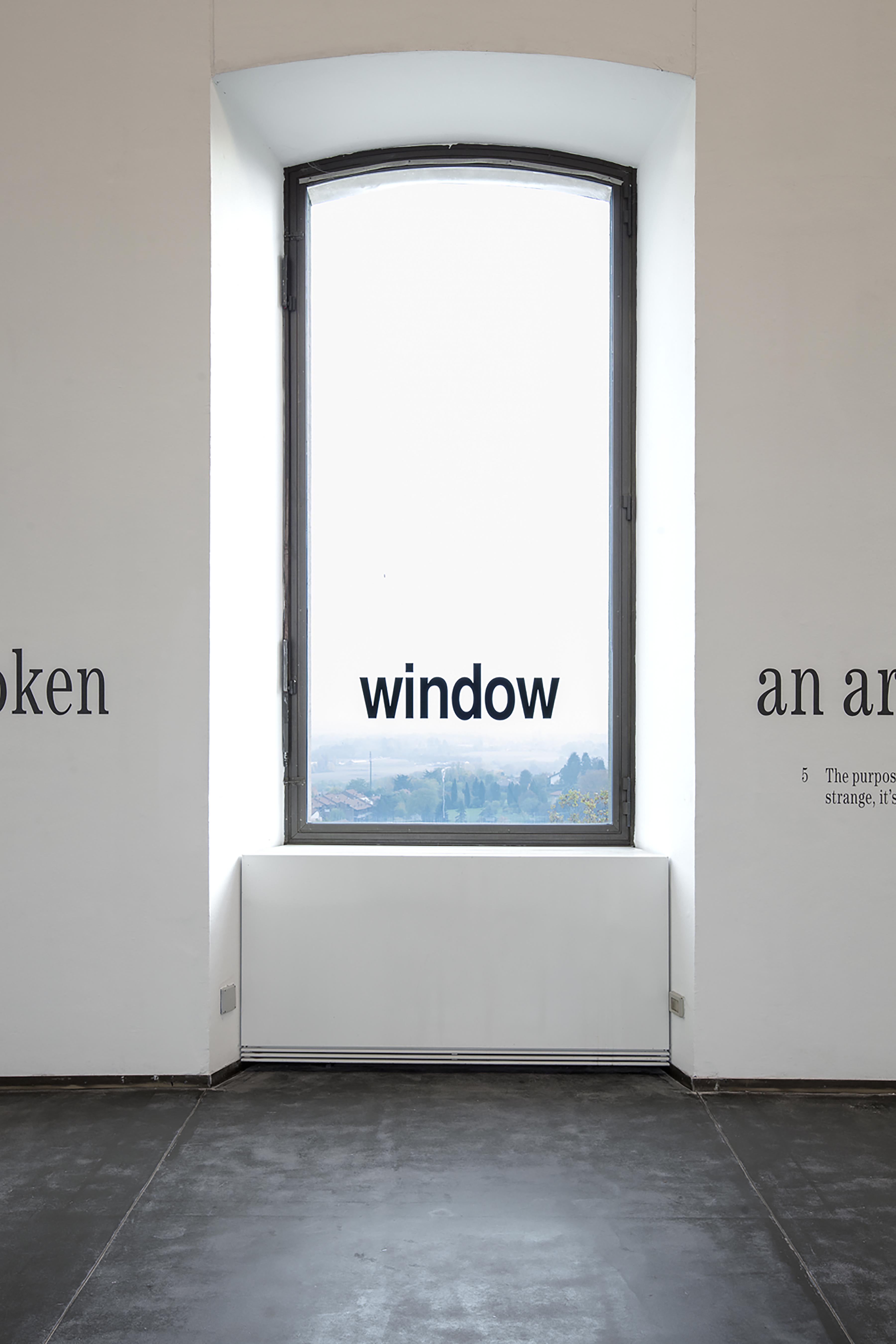 u0022Hito Steyerl. The City of Broken Windowsu0022, veduta espositiva